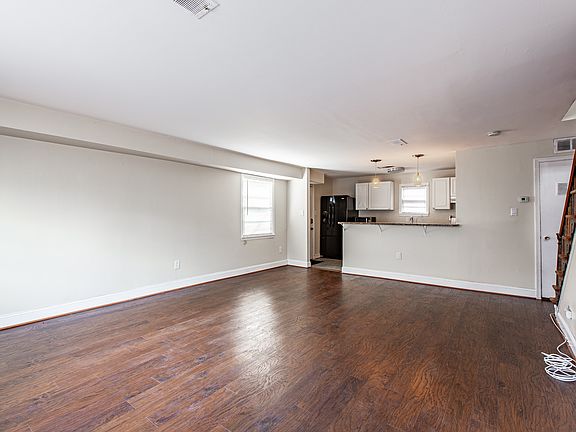 3rd image of 430 N Patrick St #1