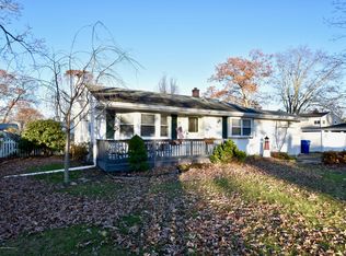 24 Winding River Dr, Toms River, NJ 08755
