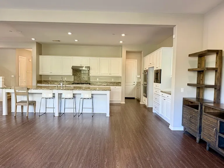 667 E Desert Willow Rd — Photo 22