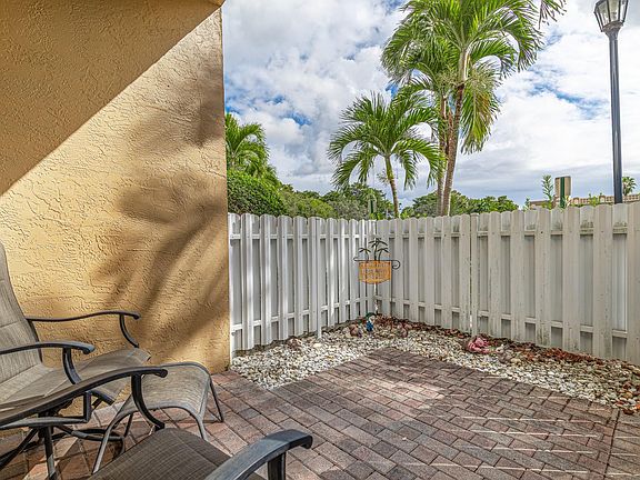 3rd image of 7623 Southampton Terrace #112
