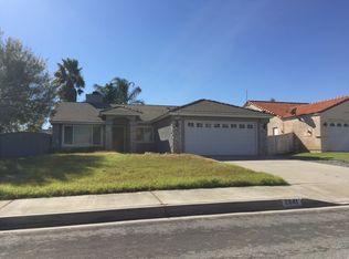 2841 W La Morada Dr, Rialto, CA 92377