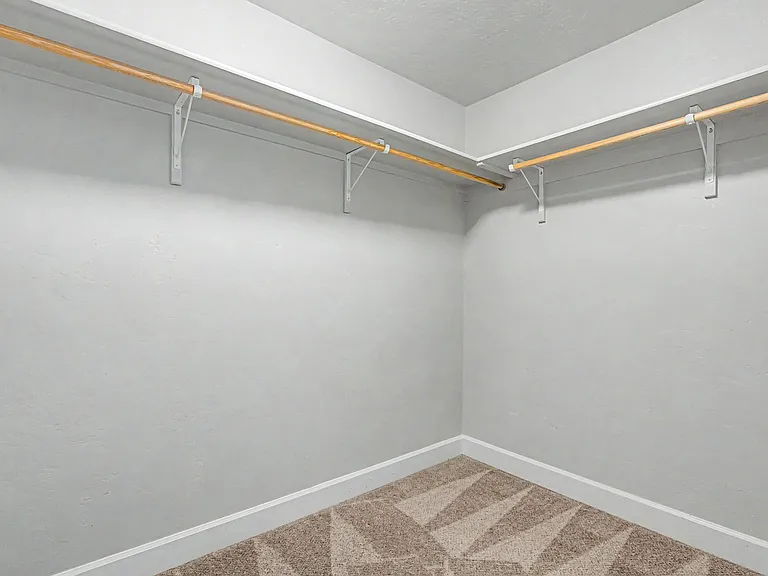 5140 N Elmstone Ave — Photo 21