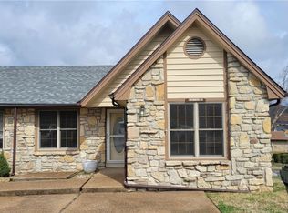 3 Ironwood Ln, Eureka Springs, AR 72631