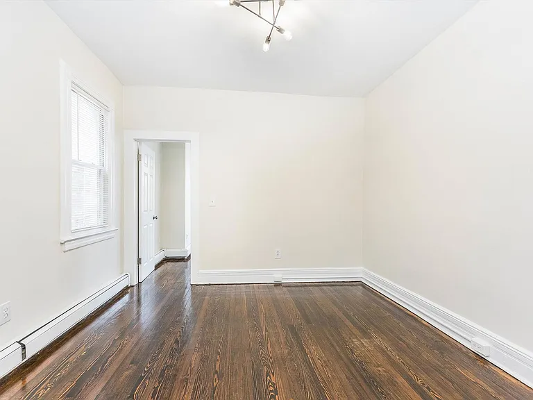 105 Pine St #2 — Photo 9