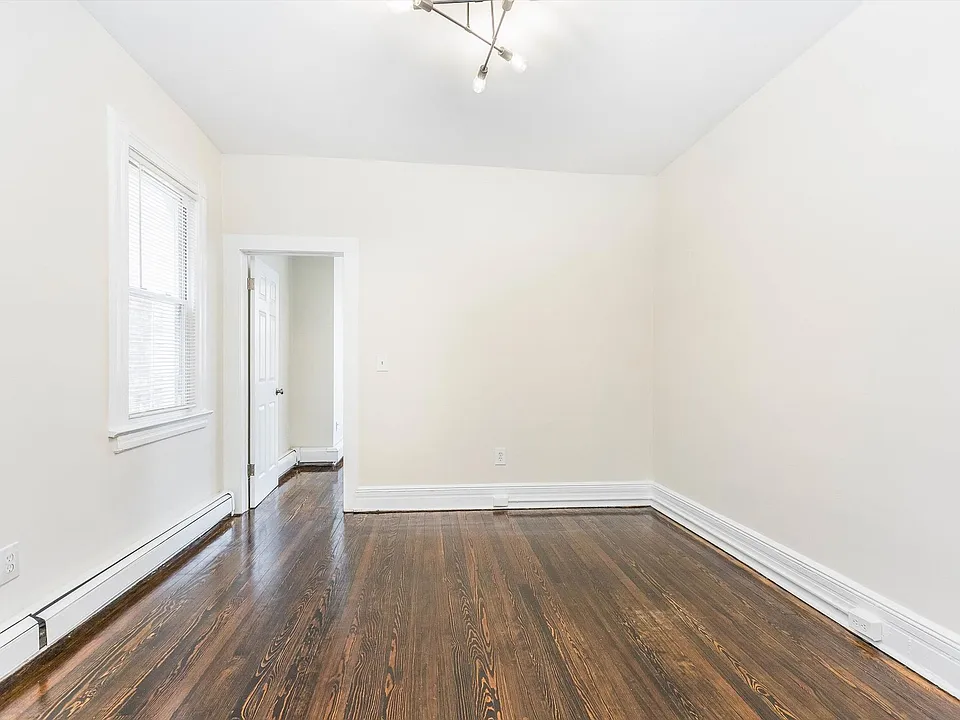 105 Pine St #3