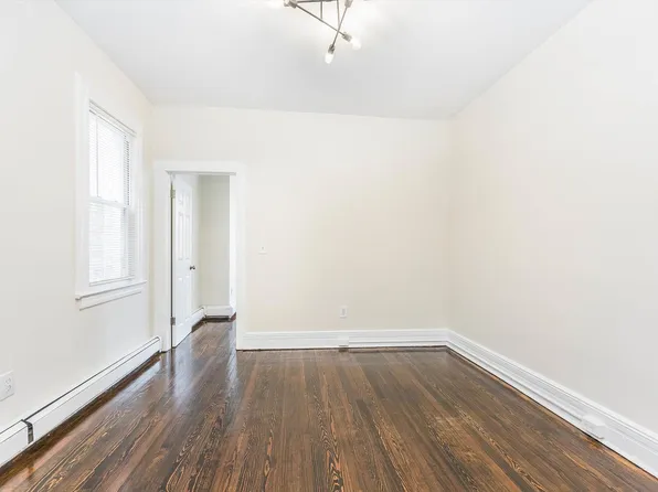 105 Pine St #3, Montclair, NJ 07042
