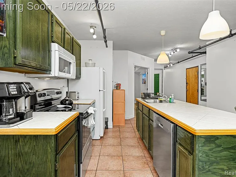 207 N Main St #A — Photo 14