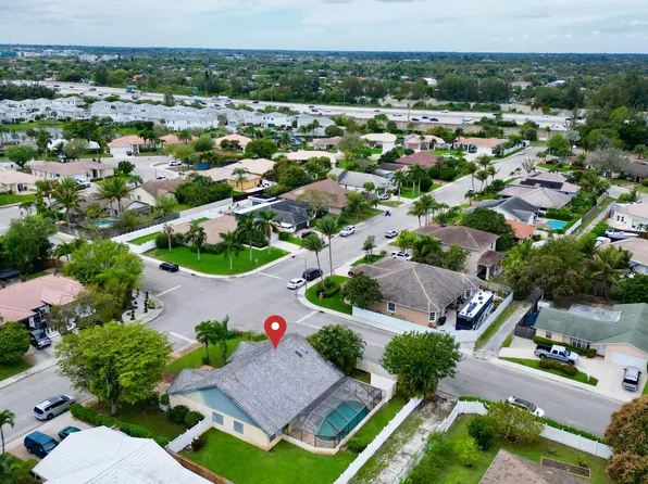 1740 22nd Ave N, Lake Worth, FL 33460