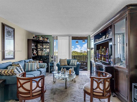 2nd image of 9686 Fontainebleau Blvd APT 409
