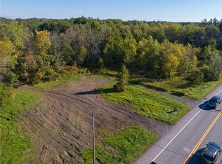 7060 Ellicott Rd, Orchard Park, NY 14127