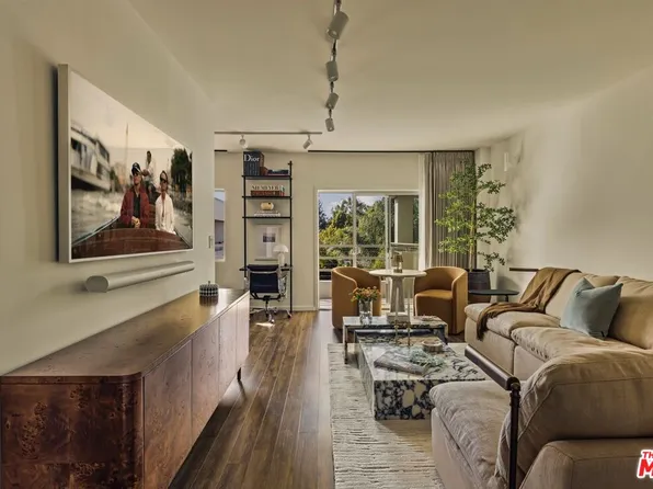 1131 Alta Loma Rd APT 528, West Hollywood, CA 90069