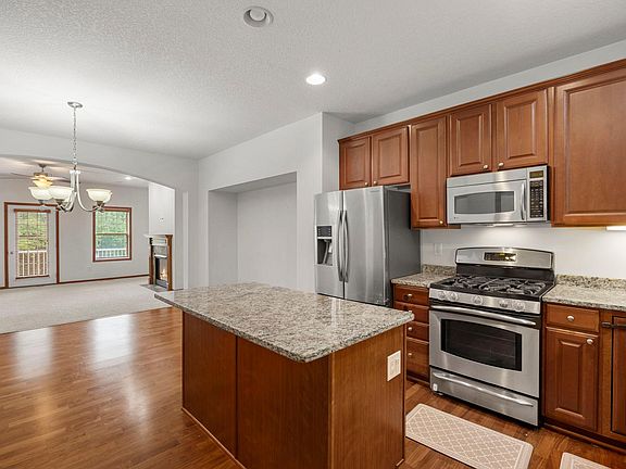 5th image of 4022 Cedar Grove Ln