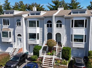24188 Oak Park Dr #188, Little Neck, NY