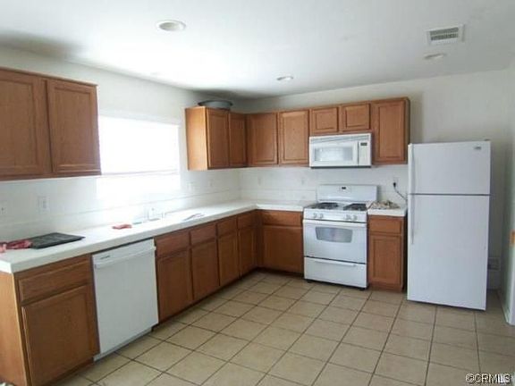 4th image of 28943 Lavatera Ave
