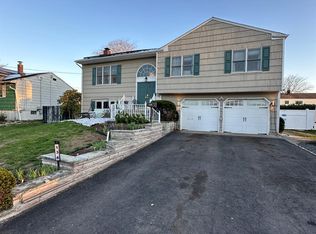 134 Benart Pl, Middlesex, NJ