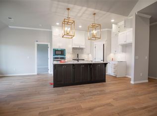 9229 NW 88th St, Yukon, OK 73099