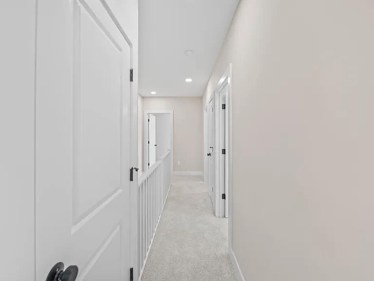 2589 Dayton Ave — Photo 38