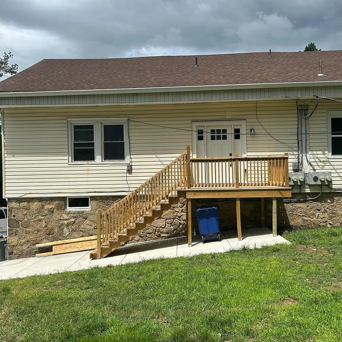 2 bed, 1100 sqft, $1,750 — Photo 2