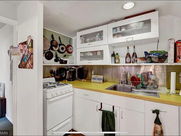 3rd image of 3028 47th Ave S #B