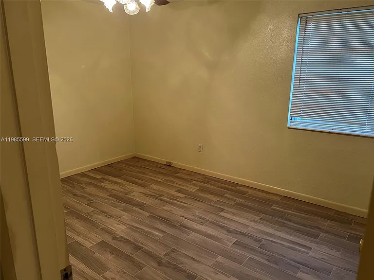 10250 Caribbean Blvd — Photo 17