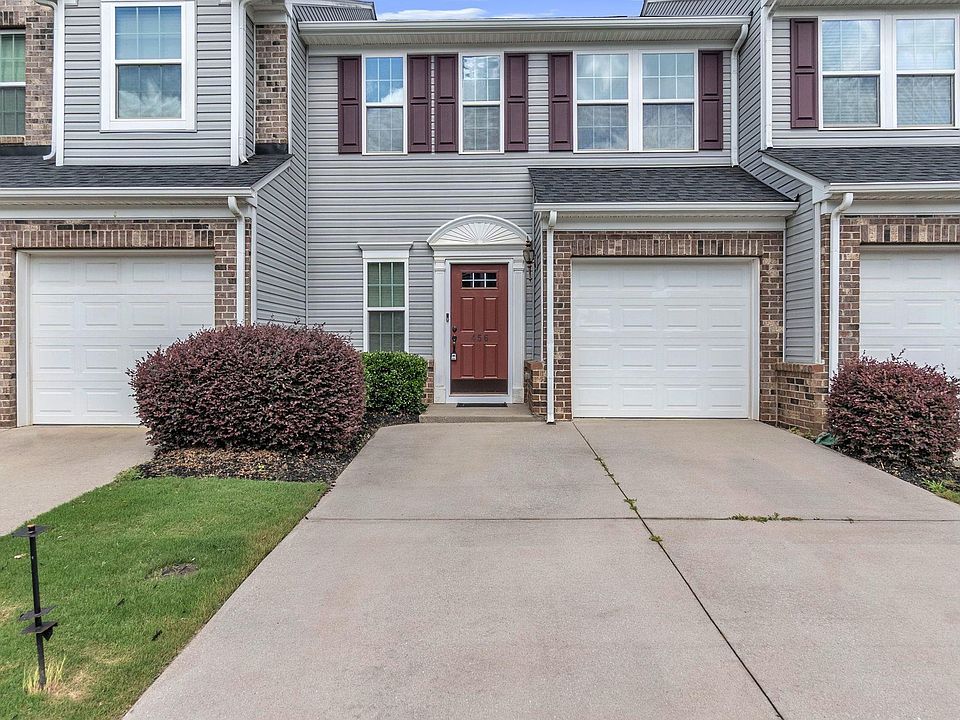 1st image of 456 Woodbark Ct
