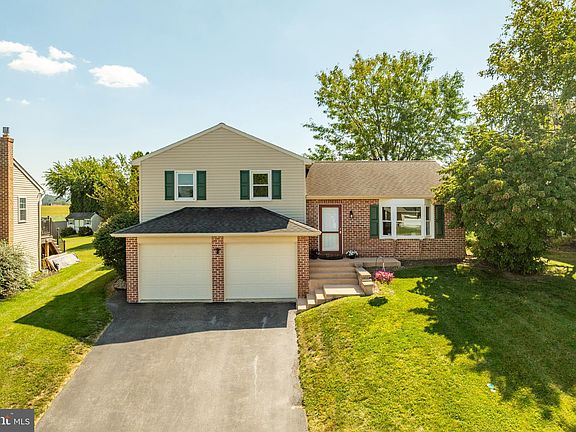 5th image of 306 Heritage Dr