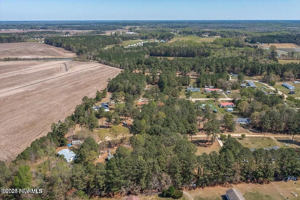 2nd image of 1648 Blacksmith Circle