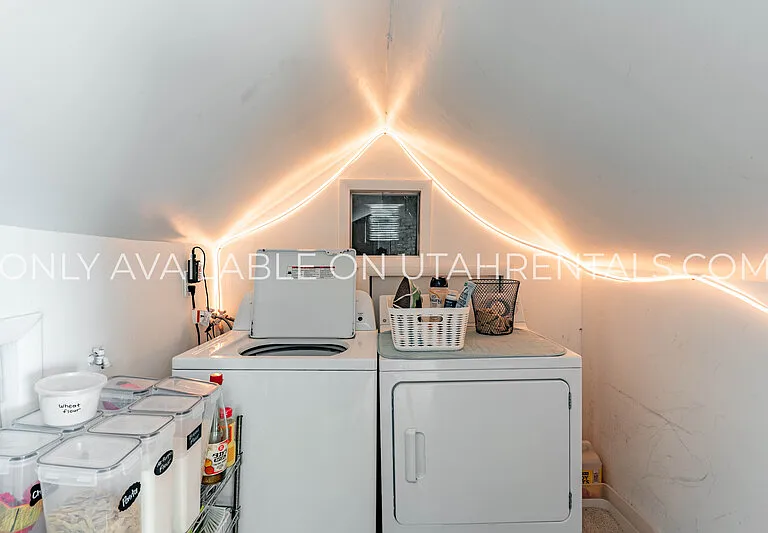 537 E 200 N Private Dm #1 — Photo 16