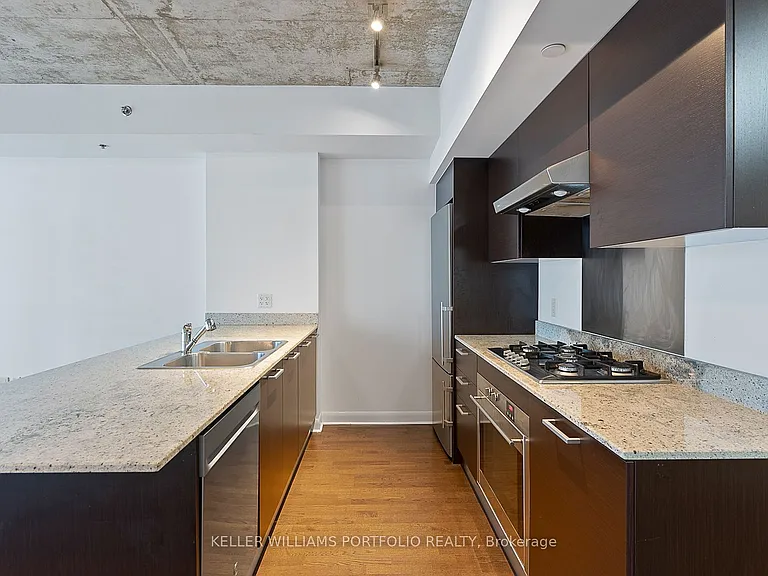 375 King St W #1805 — Photo 9