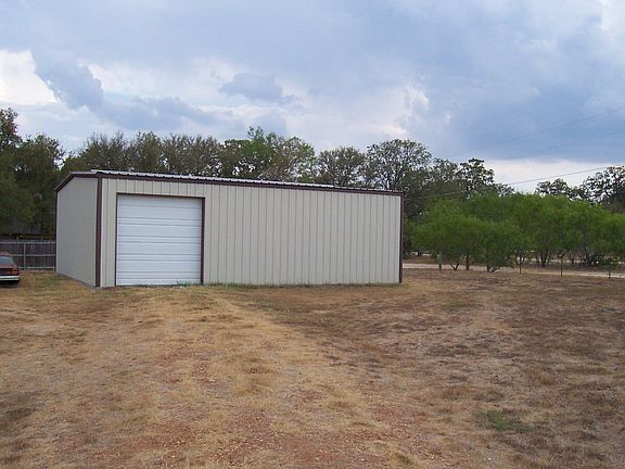 INSULATED BLDG WITH AC
