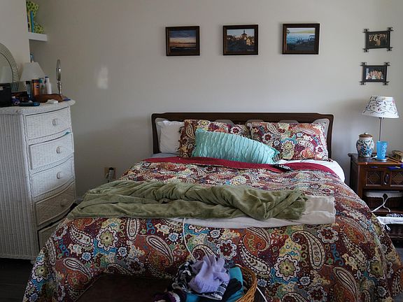 5th image of 207 S 42nd St APT C2