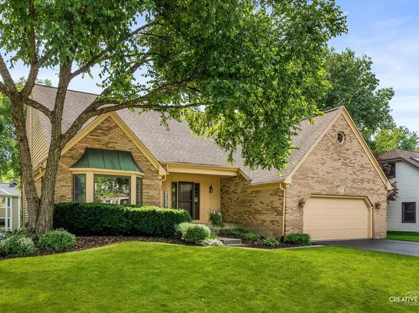 292 Winding Creek Dr, Naperville, IL 60565