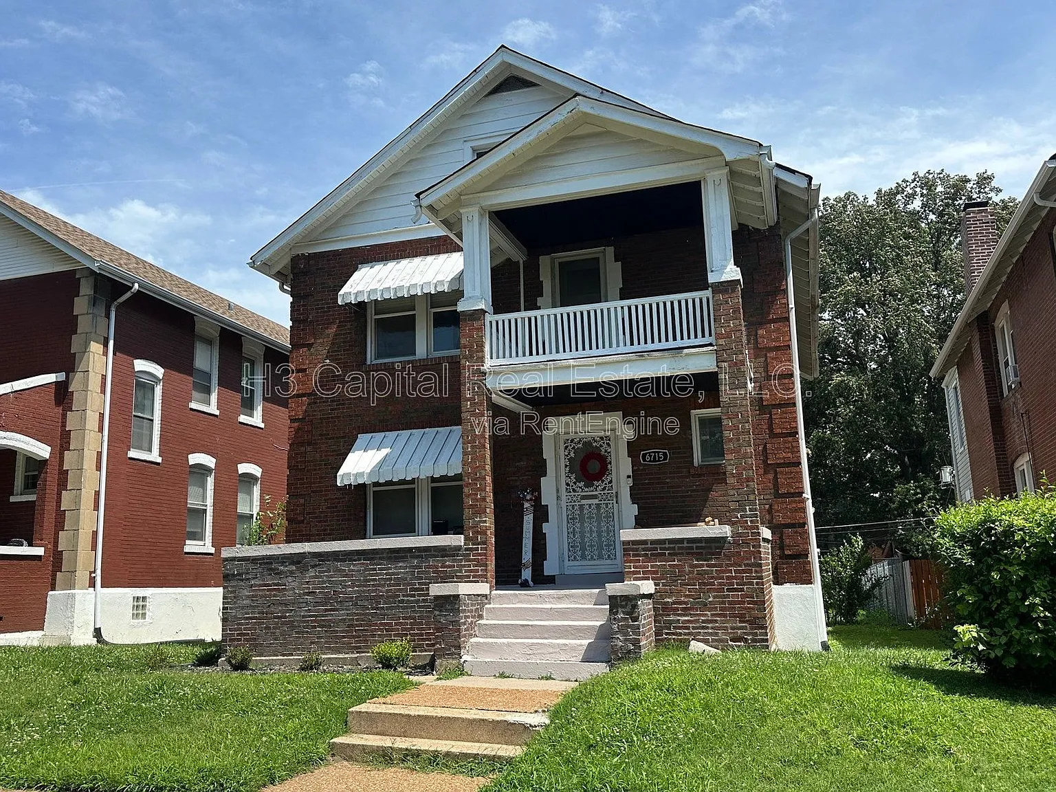 2 bed, 1.0 bath, $1,250 — Photo 1