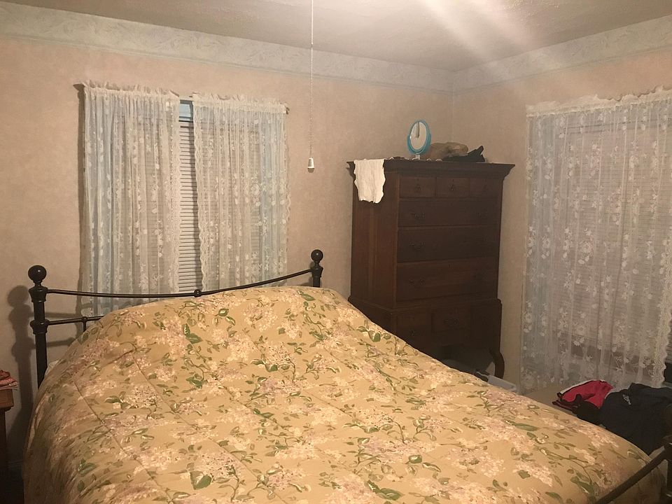 2nd image of 102 Hillside Ave #2