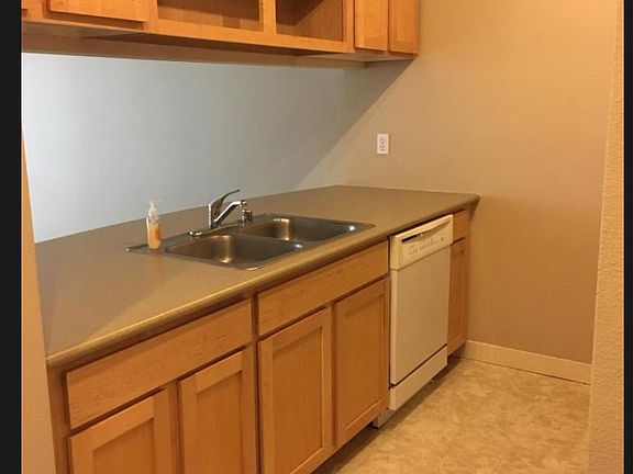 5th image of 300 110th Ave NE APT 301