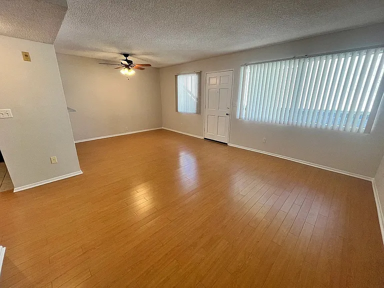 310 E Santa Anita Ave #C — Photo 5