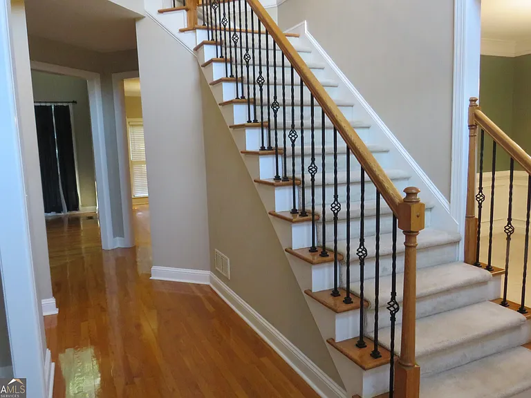 2205 Crescent Walk — Photo 13