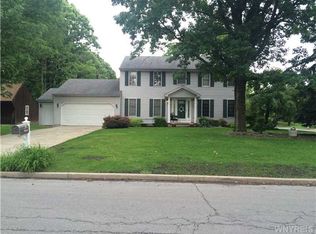 167 McIntosh Dr, Lockport, NY