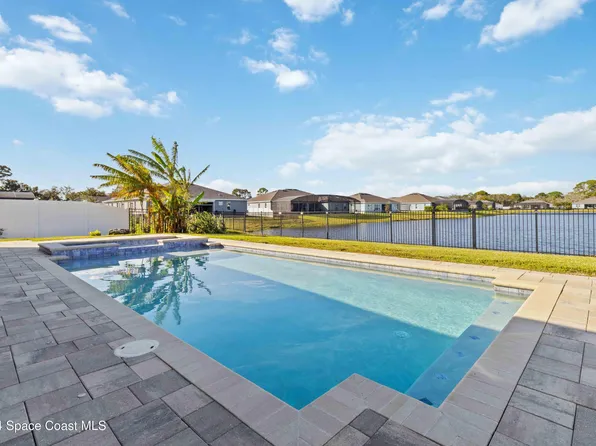 365 Loymer Cir, Merritt Island, FL 32953