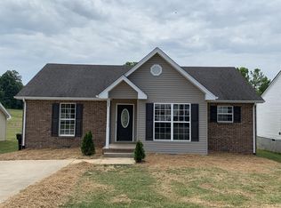 768 Shelby Lynn Dr, Springfield, TN 37172