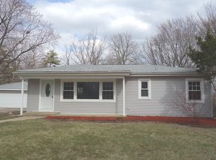 2N305 Prairie Ave, Glen Ellyn, IL 60137