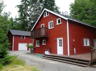 1738 Warren Creek Rd, Blue Lake, CA 95521