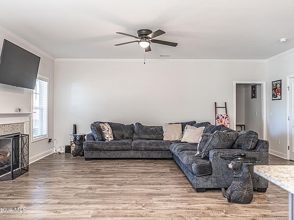 5th image of 139 Courtland Circle