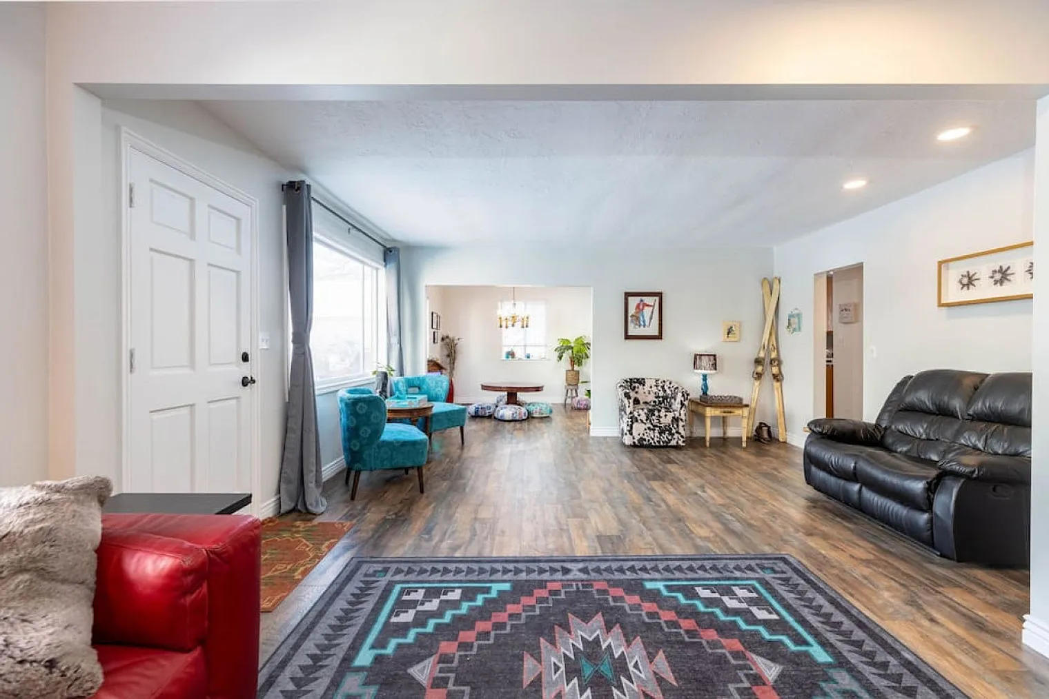 6 bed, 3.0 bath, 2260 sqft, $6,832 — Photo 4