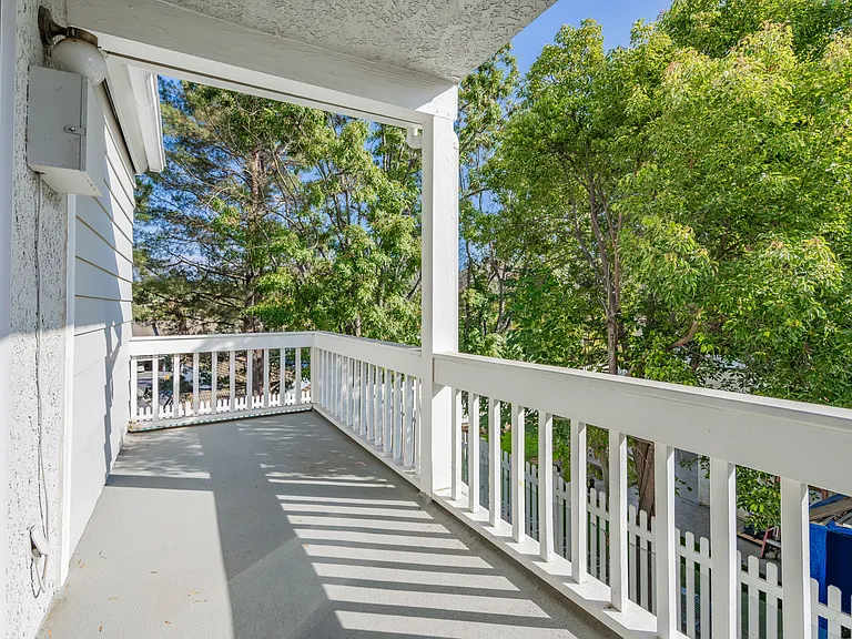 426 Algonquin Dr — Photo 7