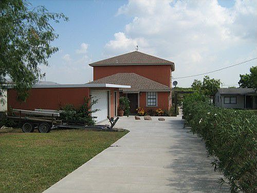 MAGNIFICENT WATERFRONT HOME