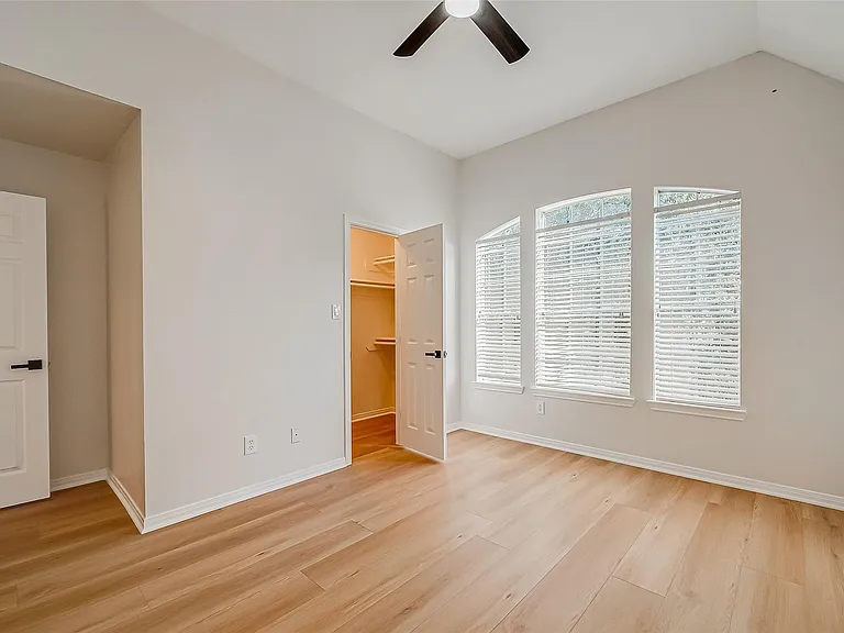 11210 Hundred Bridge Ln — Photo 35