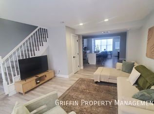 821 20th St NE #1, Washington, DC 20002