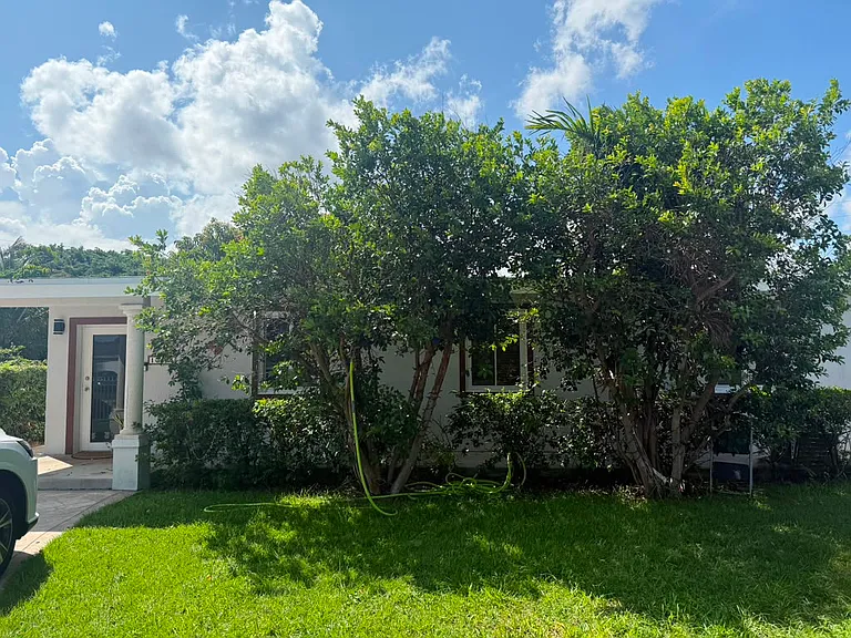 10795 SW 42nd Ter — Photo 2