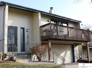 1815 N 93rd Ct, Omaha, NE 68114